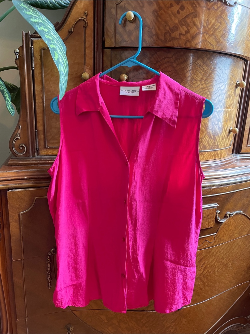 100% Silk Jacklyn Smith Button Down Tank